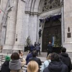 Dall’Empire State dalla cattedrale di San Patrick, così gli Usa ricordano Papa Francesco