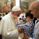 Papa Francesco e la fragilità. Di Maolo (Serafico): “Quelle piaghe di Gesù da ascoltare”